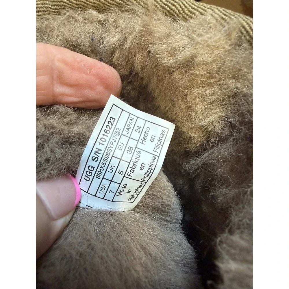 UGG Classic Short II Boots Hickory Suede Sheepskin Mid Calf Womens 7‎